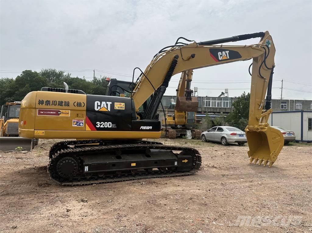 CAT 320D2L 대형 굴삭기 29톤 이상