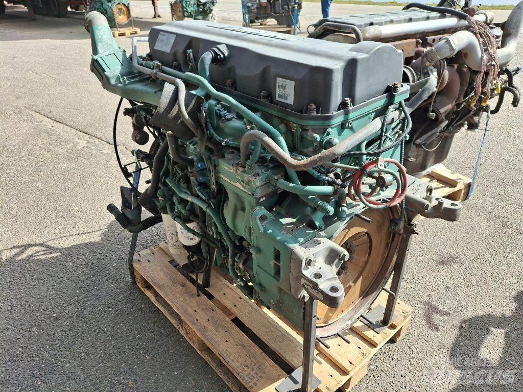 Volvo D11C330 엔진
