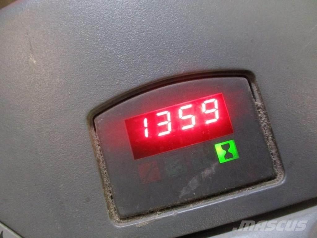 BT LWE 180 경량 리프터