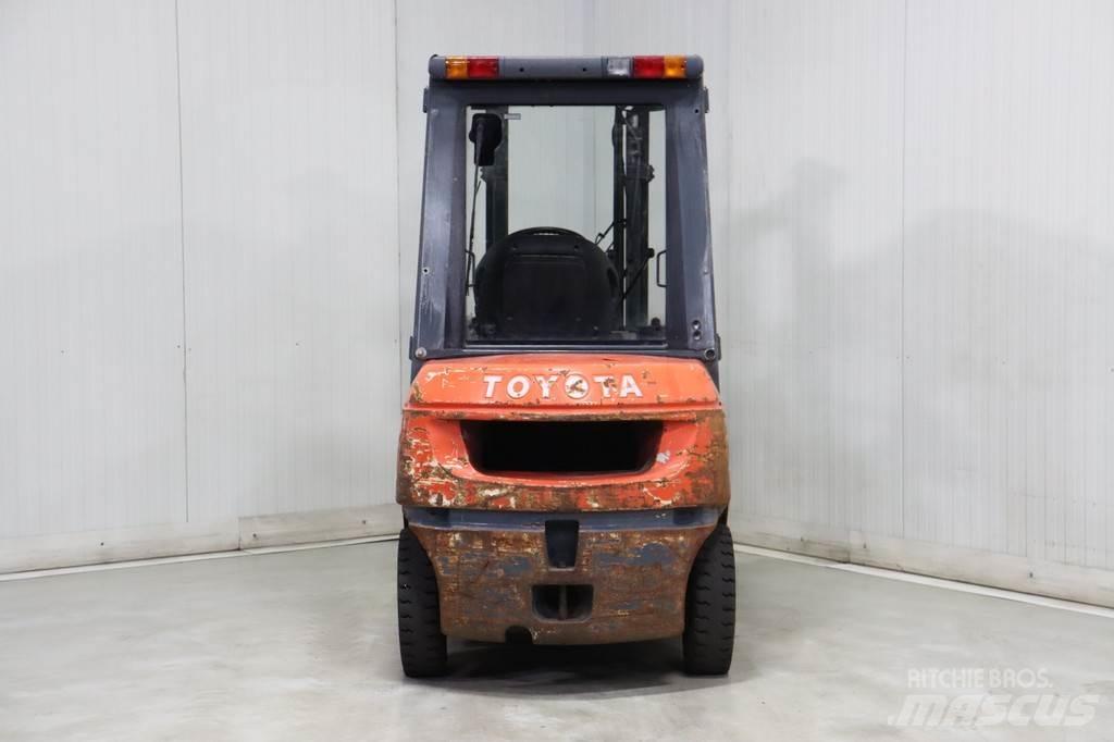 Toyota 62-7FDF25 디젤 지게차