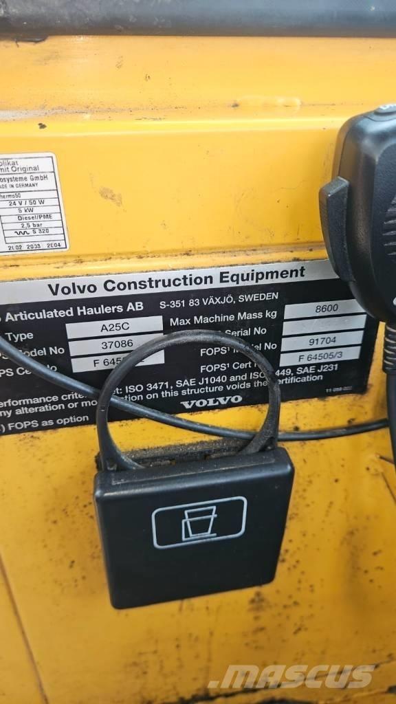Volvo A 25 C 연결식 홀러