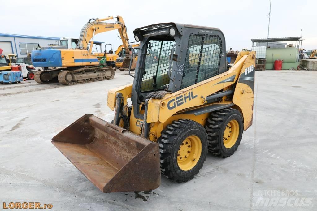 Gehl R 135  스키드로더