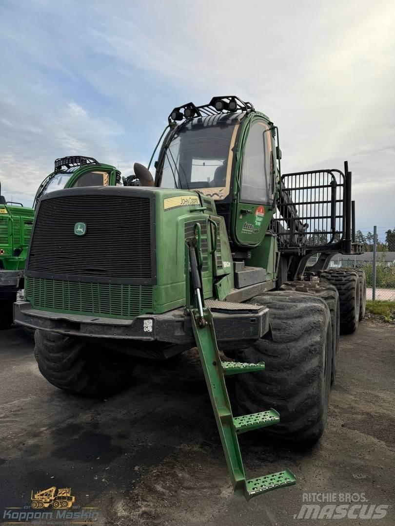 John Deere 1910E 원목 포워더
