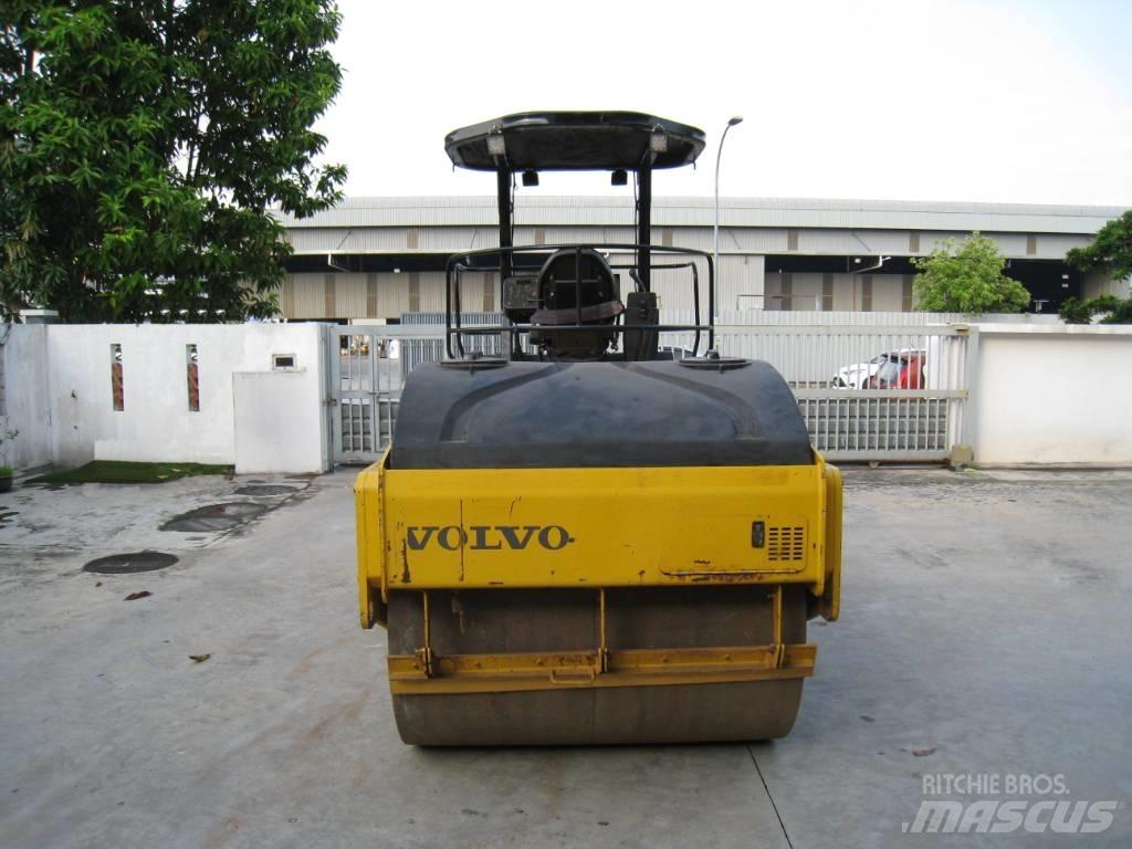 Volvo DD 70 트윈 드럼 롤러