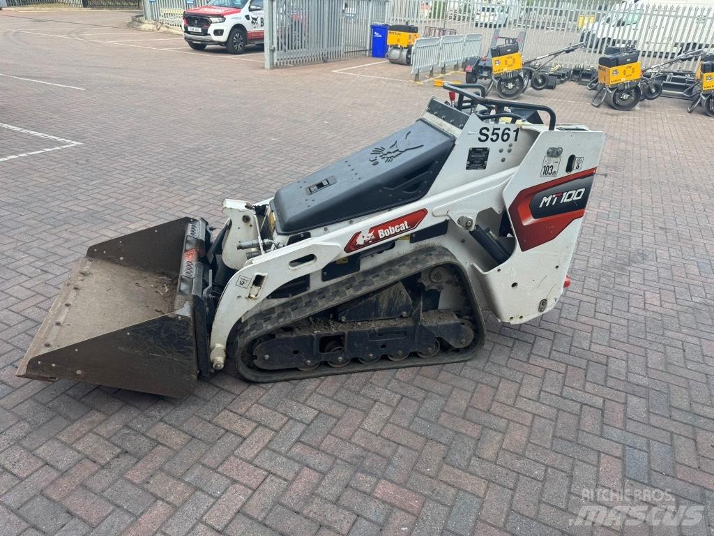 Bobcat MT 100 궤도식 로우더