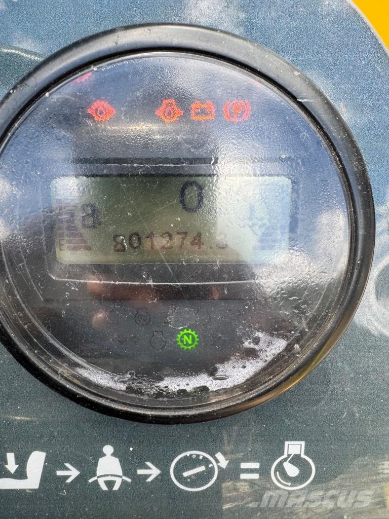 Mecalac TA 9 건설현장 덤프트럭