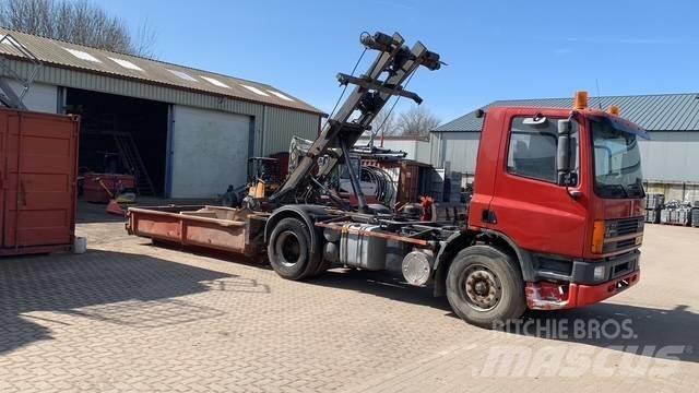 DAF CF 65.210 탑차 트럭