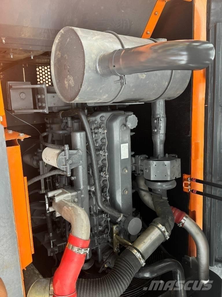 Develon DX 225 LCA 중형굴삭기 7톤-28톤