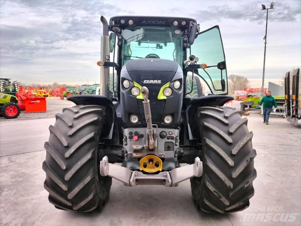 CLAAS Axion 810 트랙터
