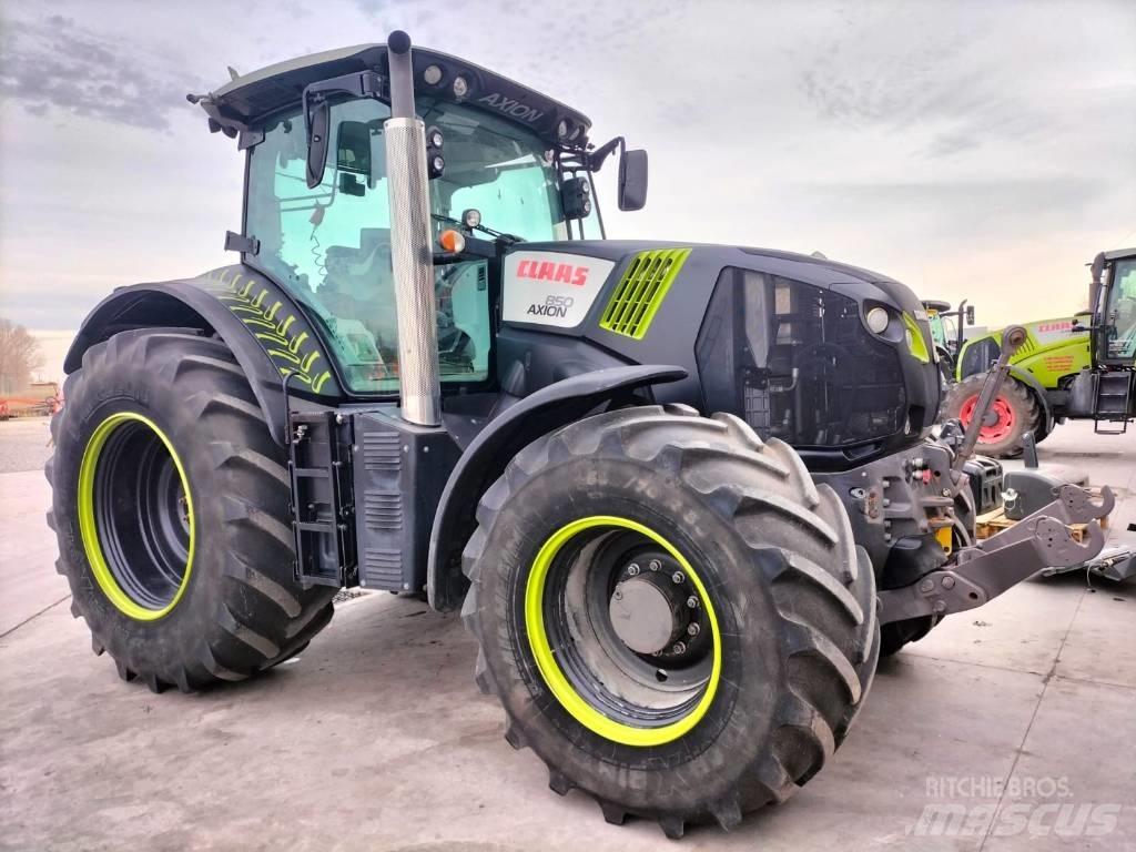 CLAAS Axion 810 트랙터