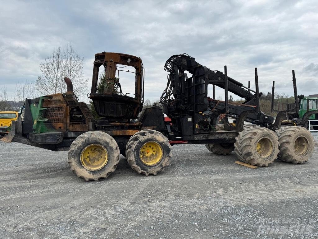 John Deere 1110 E 원목 포워더