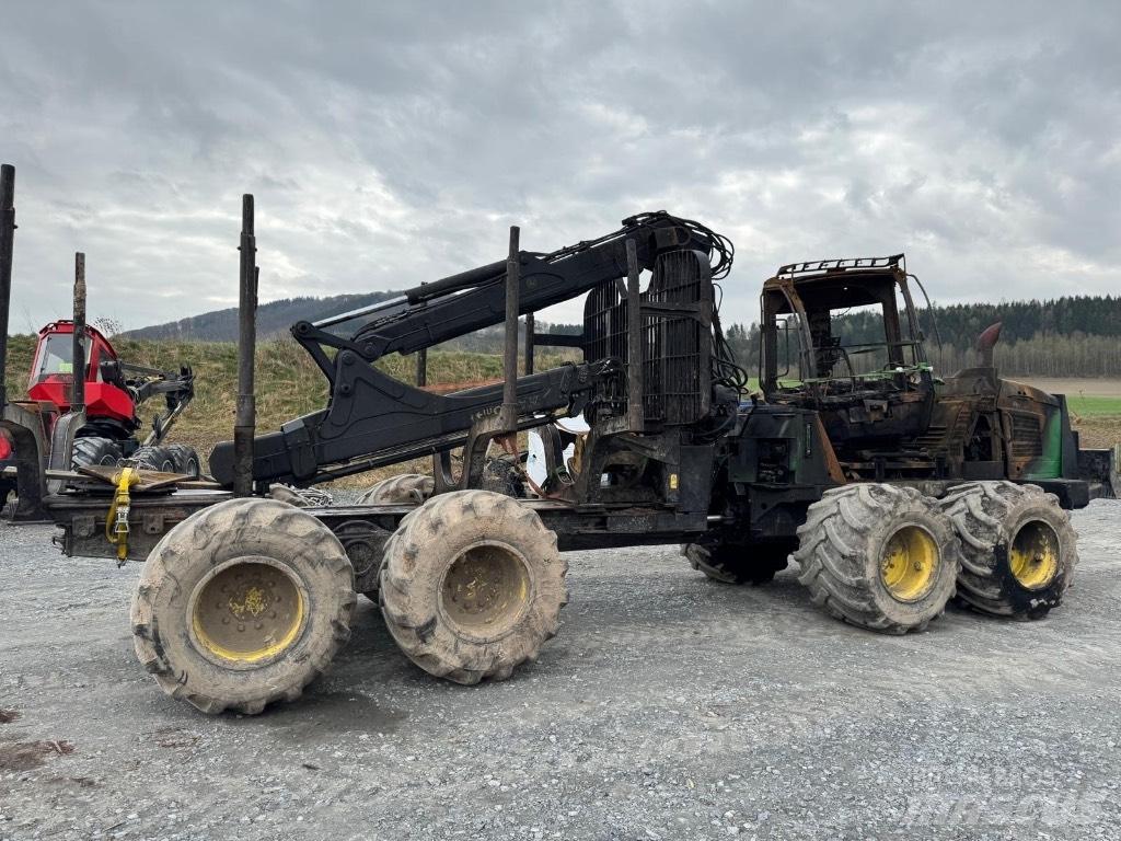 John Deere 1110 E 원목 포워더