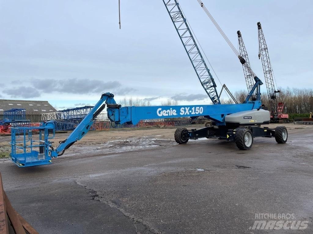Genie SX 150 견인식 전동이동 리프트