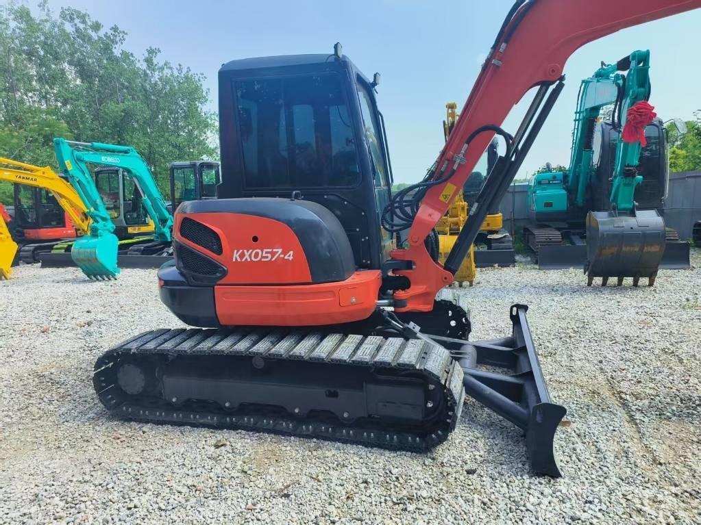 Kubota KX 057 소형 굴삭기 7톤 미만
