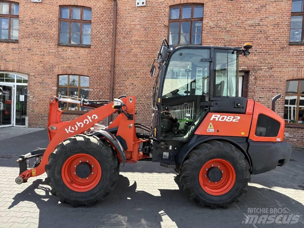 Kubota R 082  휠로우더