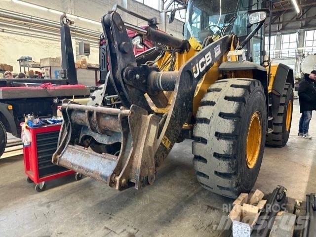JCB 427 ZX T4 백호로더