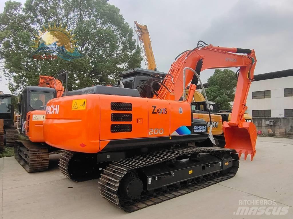 Hitachi ZX 200 대형 굴삭기 29톤 이상