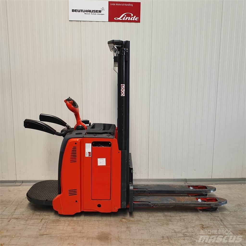 Linde D12AP 포크리프트
