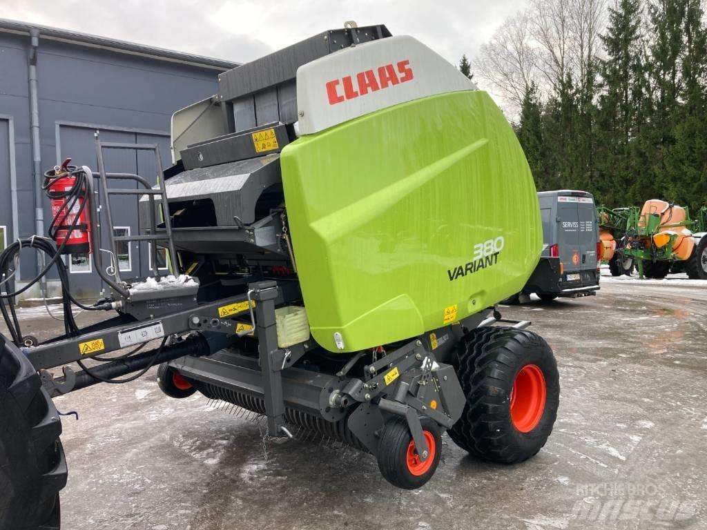 CLAAS Variant 380 원형 곤포기
