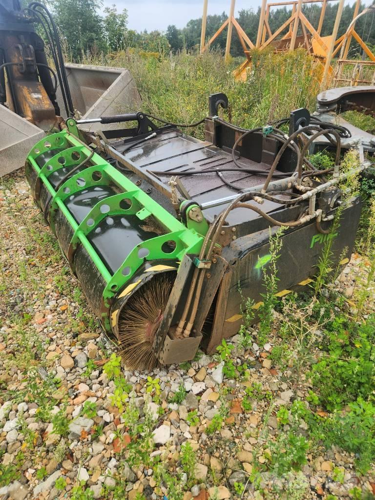 PMC SWB2500 도로 청소차