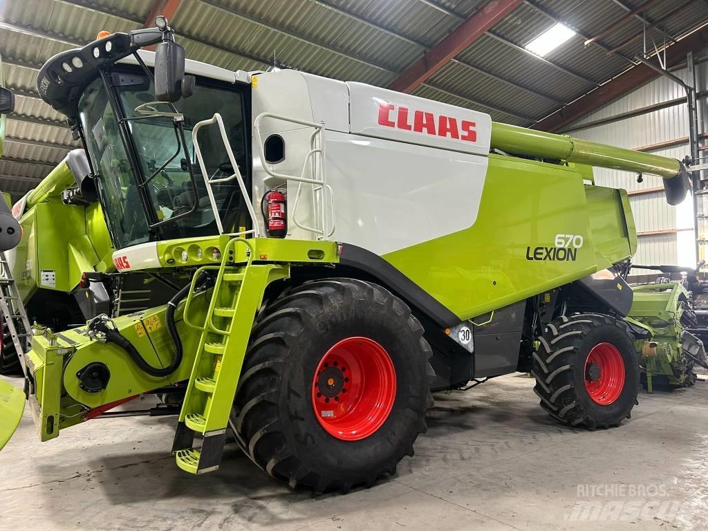 CLAAS Lexion 670 콤바인 수확기