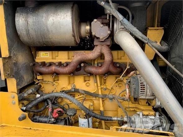 CAT 574 원목 포워더