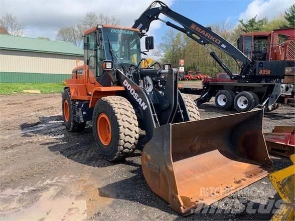 Doosan DL220-5  휠로우더