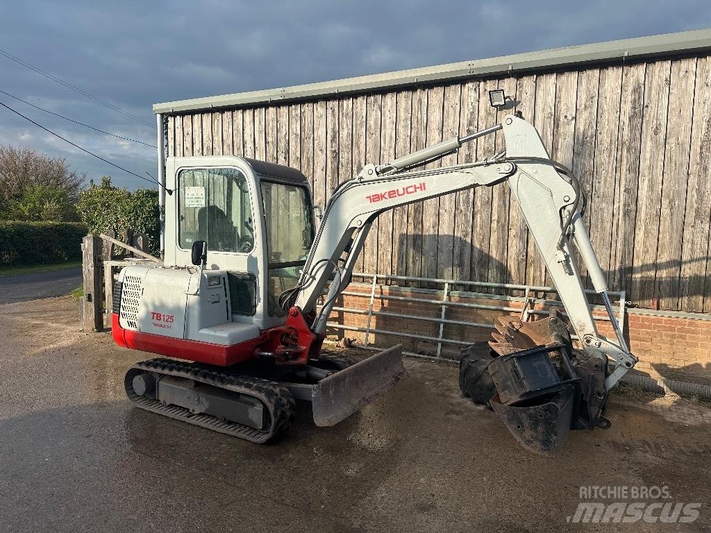 Takeuchi TB 125 소형 굴삭기 7톤 미만