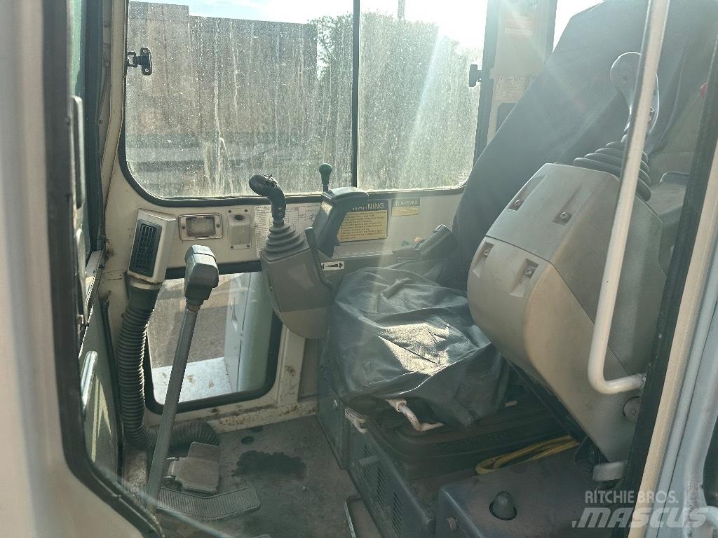 Takeuchi TB 125 소형 굴삭기 7톤 미만