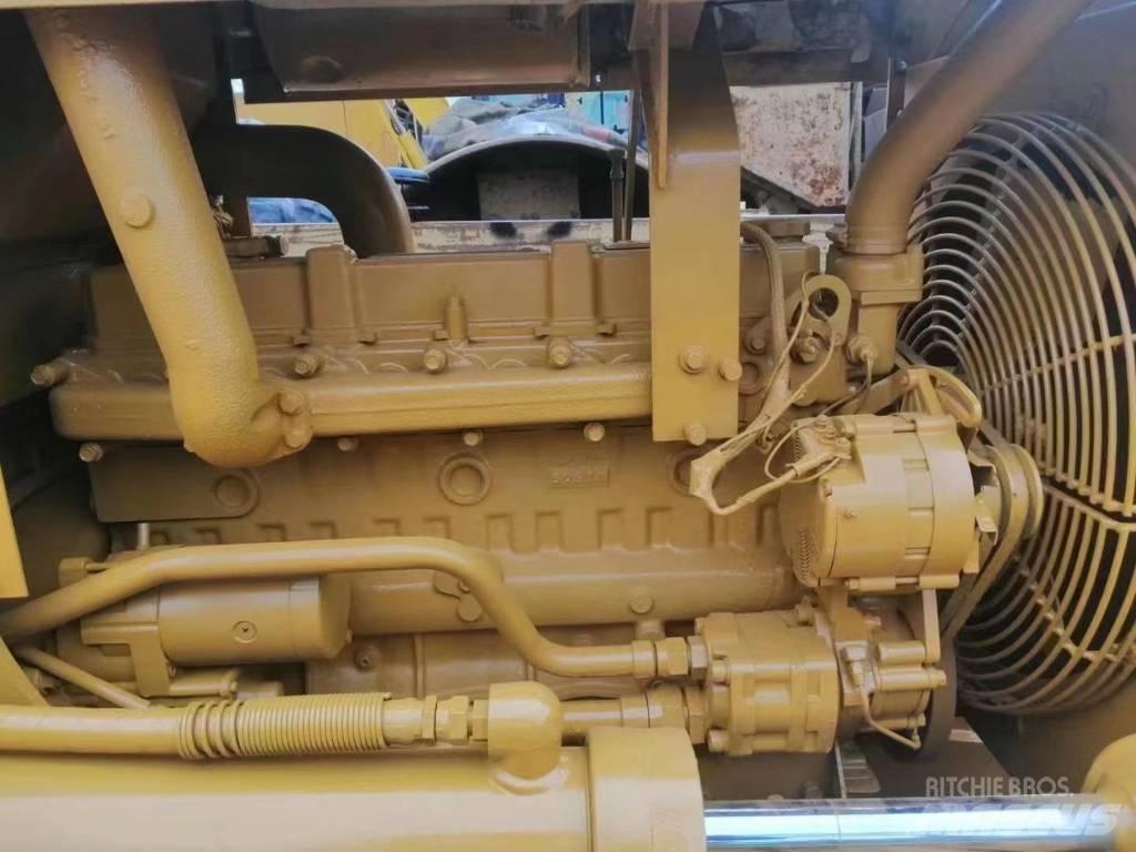 CAT D 4 C 크롤러 도저