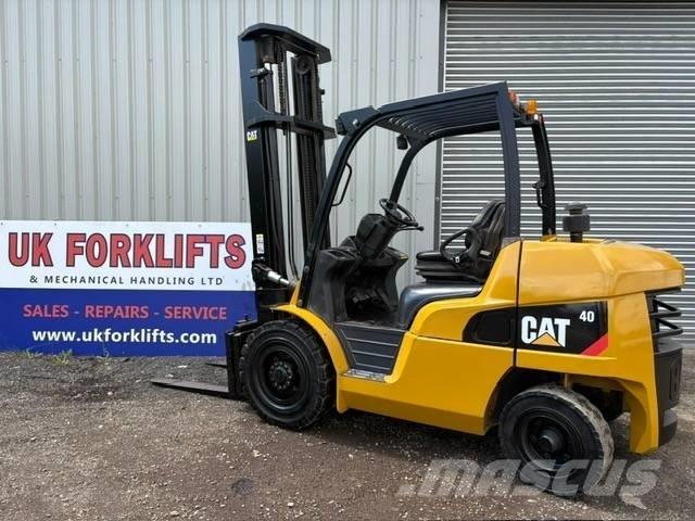 CAT DP40NT 디젤 지게차