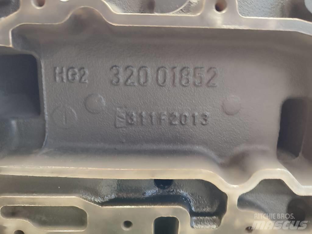 JCB 3CX engine post 엔진