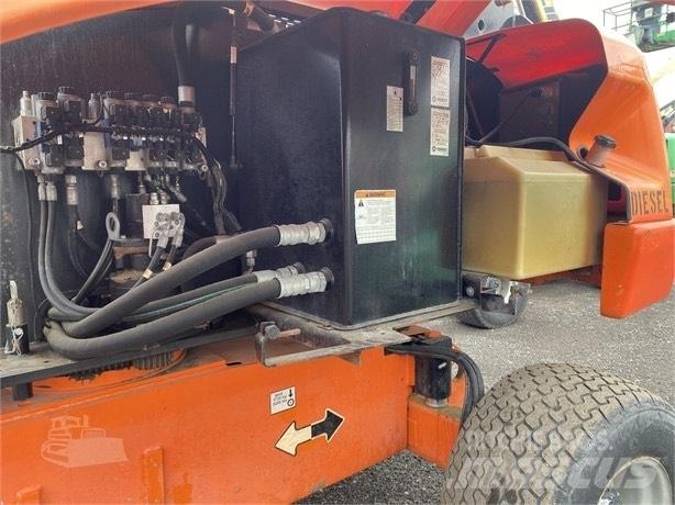 JLG 400 S 견인식 전동이동 리프트