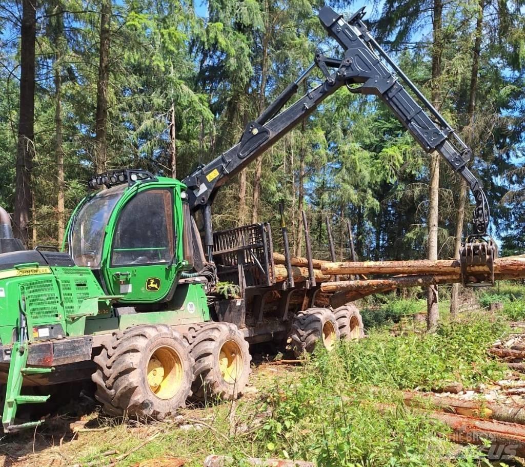 John Deere 1210 G 원목 포워더