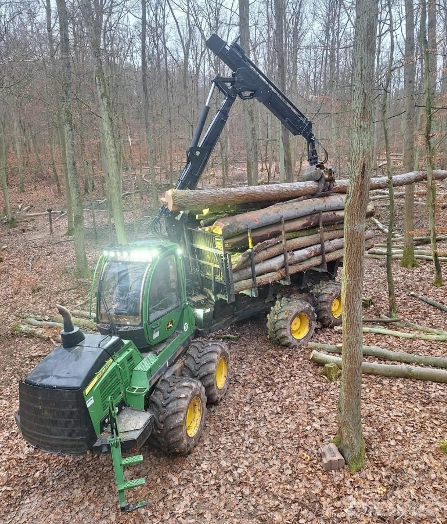 John Deere 1210 G 원목 포워더