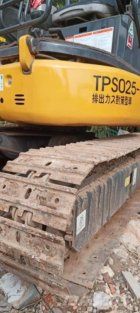 Komatsu PC35 소형 굴삭기 7톤 미만