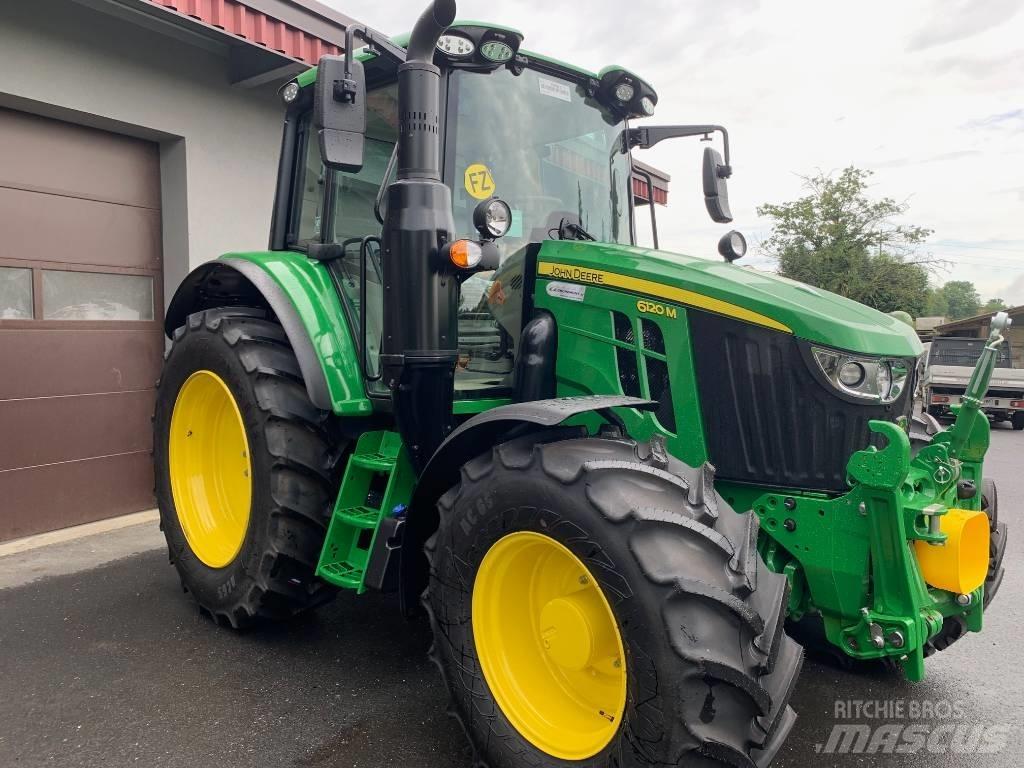 John Deere 6120 M 트랙터