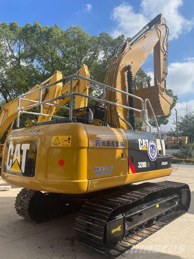 CAT 320D 대형 굴삭기 29톤 이상