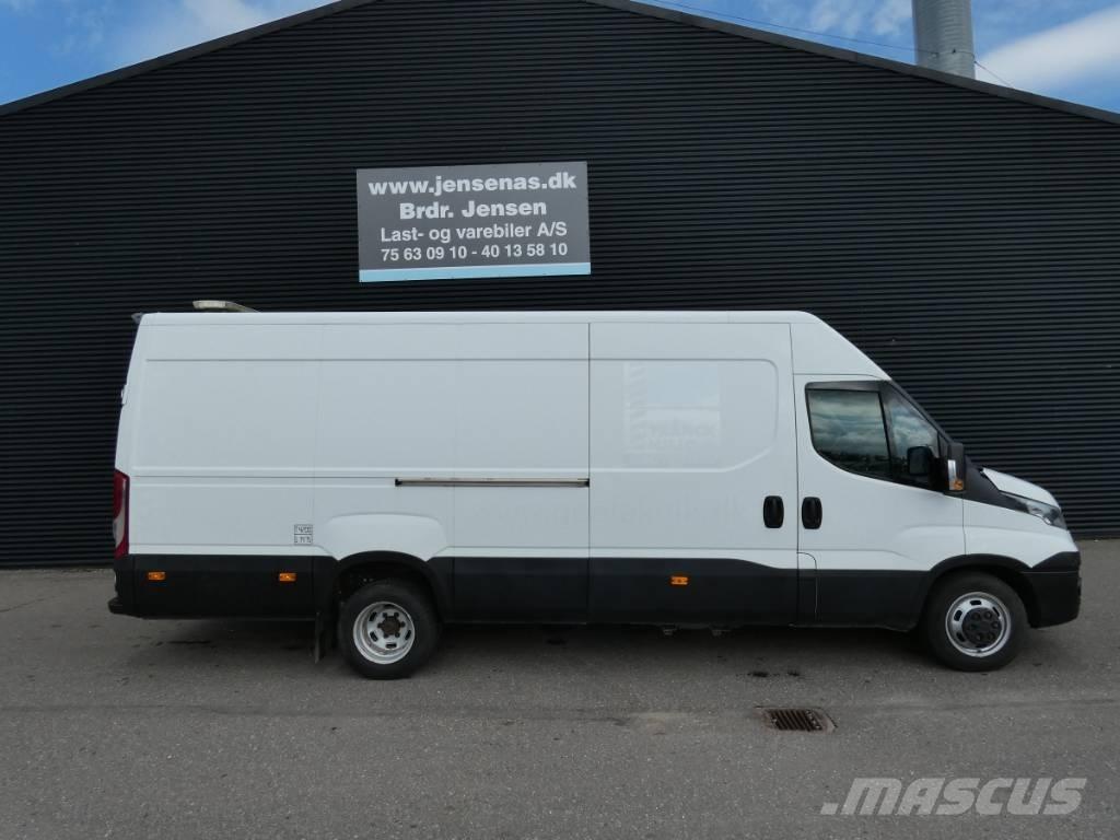 Iveco 35C21 탑차 트럭