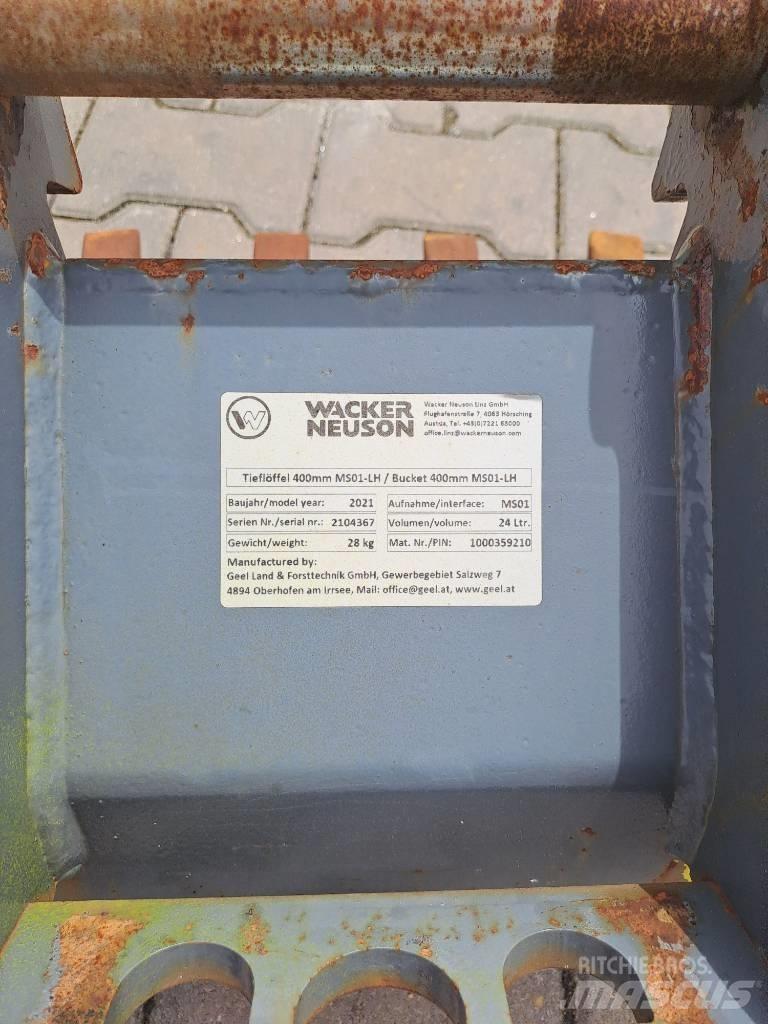 Wacker Neuson 803 대형 굴삭기 29톤 이상
