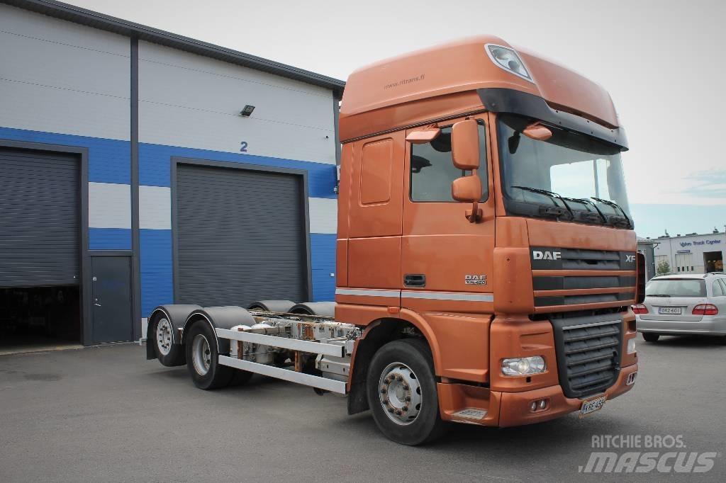 DAF XF105.460 새시 운전실 트럭