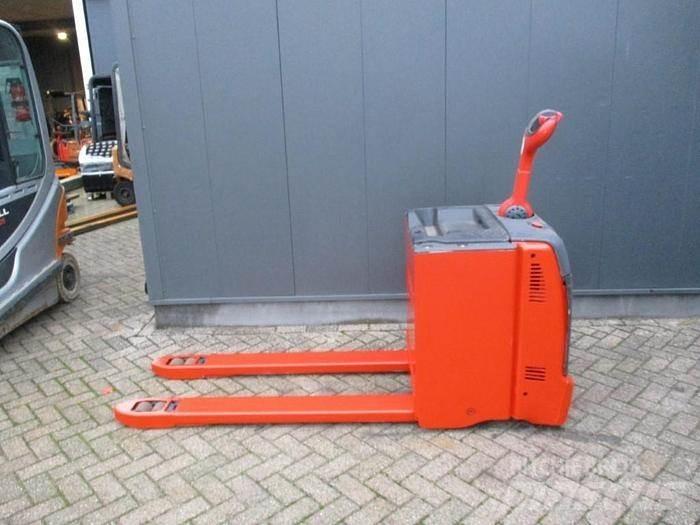 Linde T30 경량 리프터