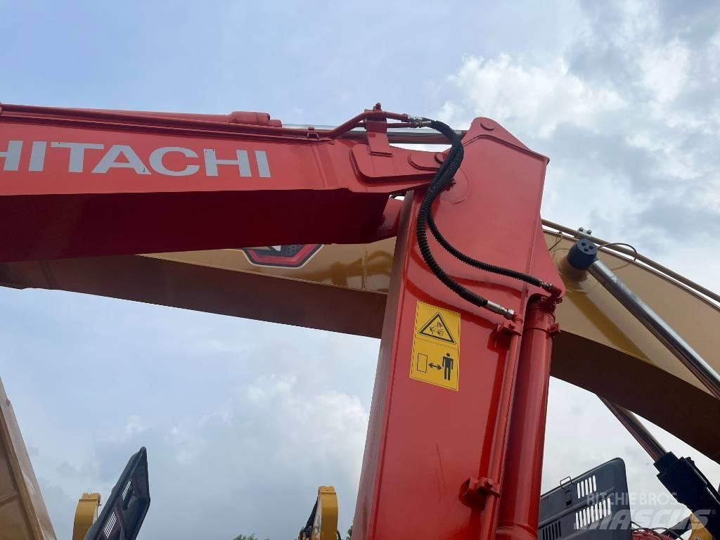 Hitachi ZX 130 대형 굴삭기 29톤 이상