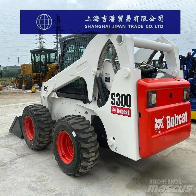 Bobcat S 300  스키드로더