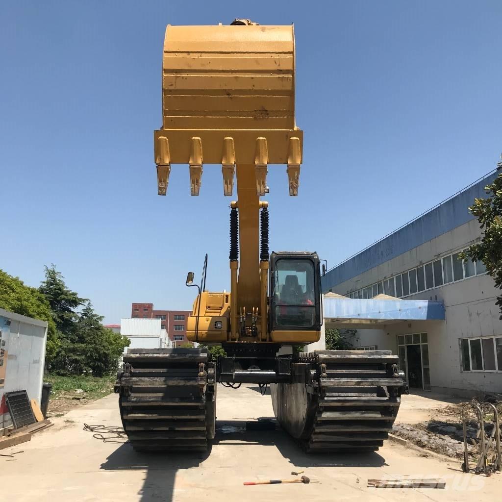 CAT 320 D 수륙양용 굴삭기