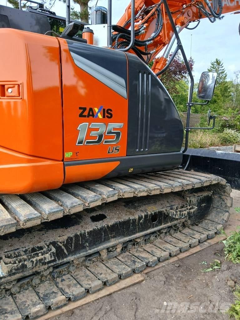 Hitachi ZX 135 US-7 대형 굴삭기 29톤 이상