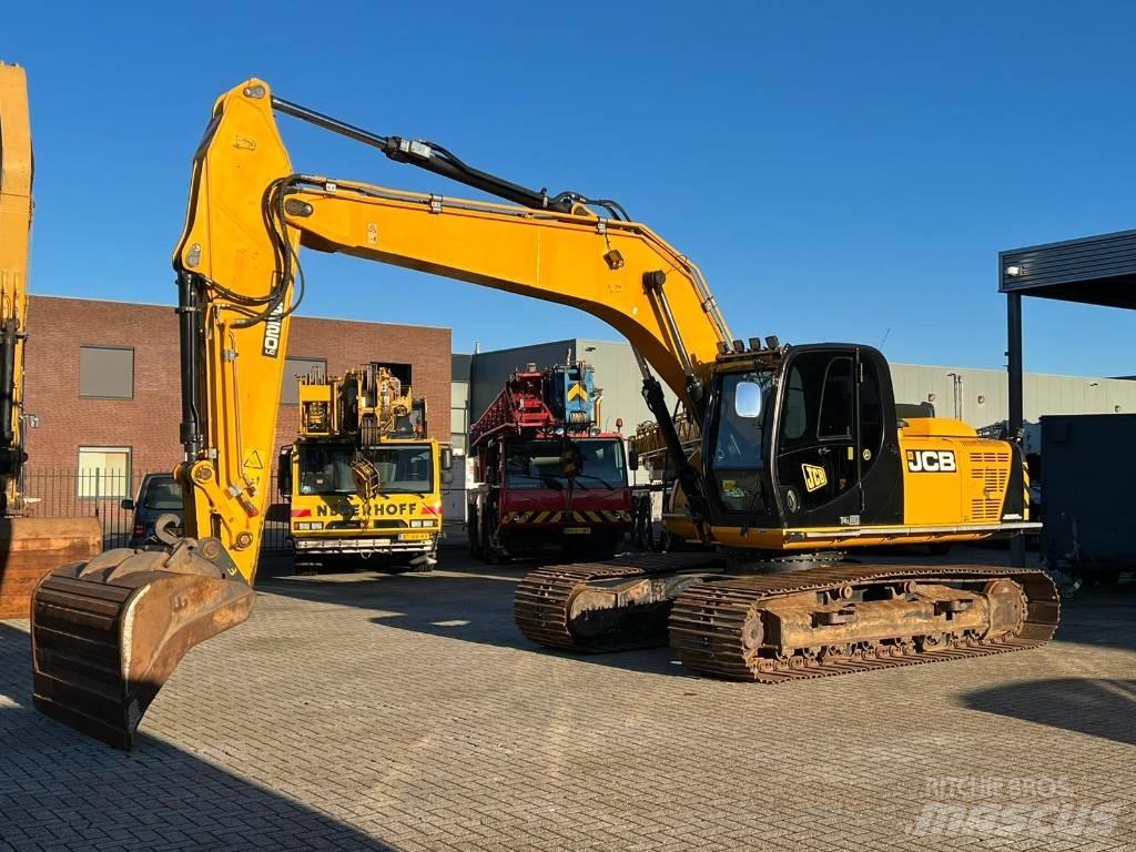 JCB JS 220 LC 대형 굴삭기 29톤 이상