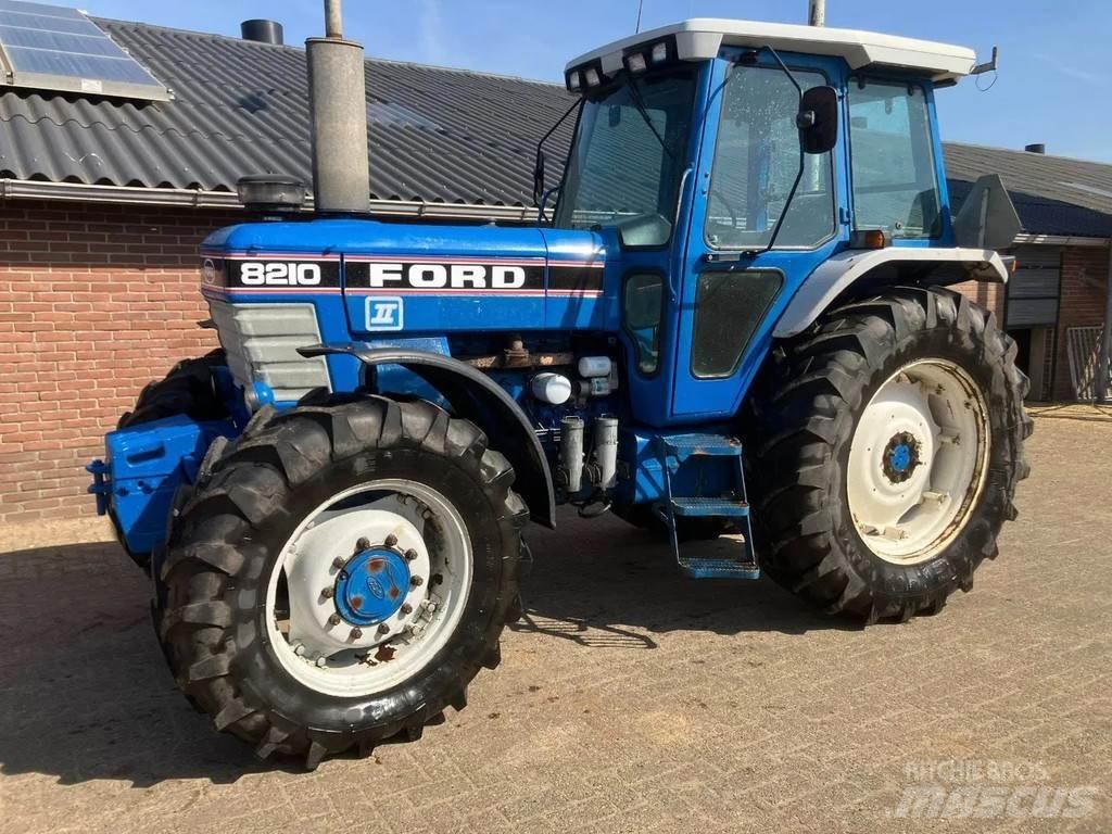 Ford 8210 gen 2 트랙터