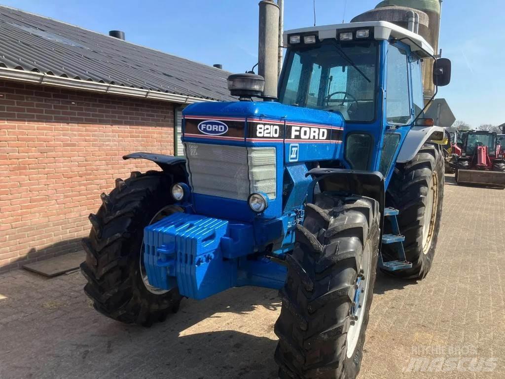 Ford 8210 gen 2 트랙터