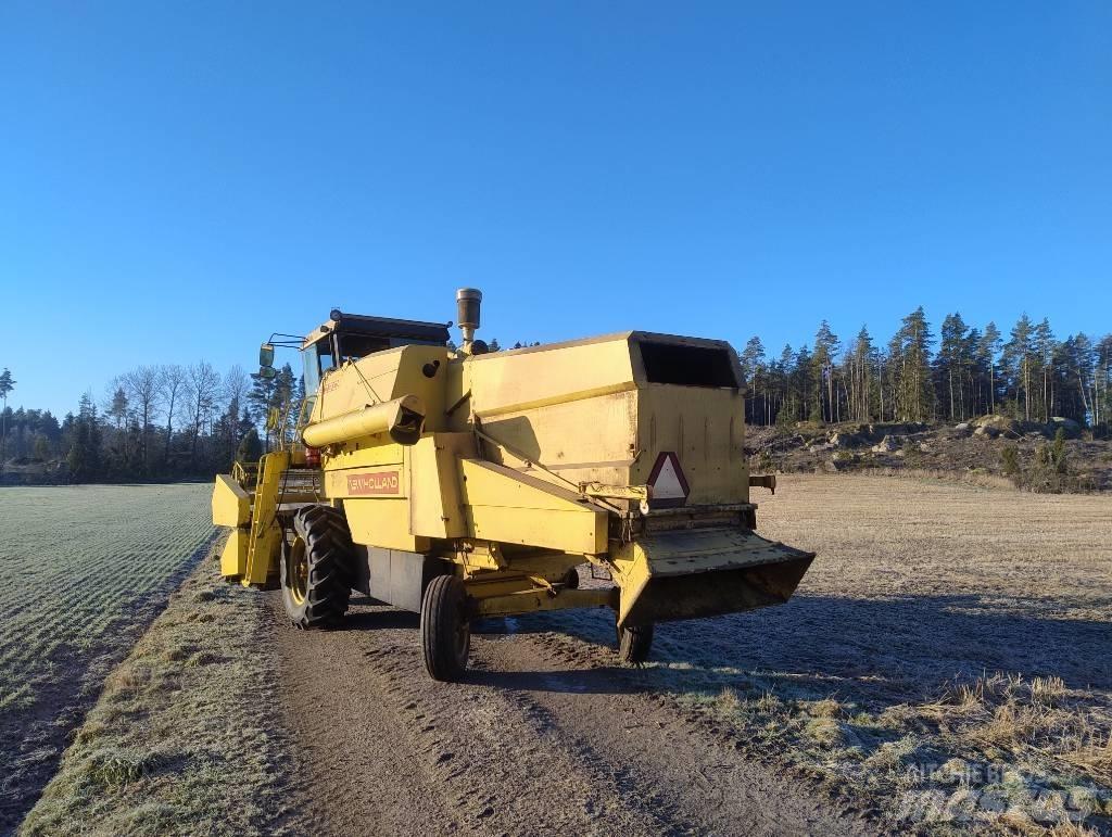 New Holland 8030 콤바인 수확기
